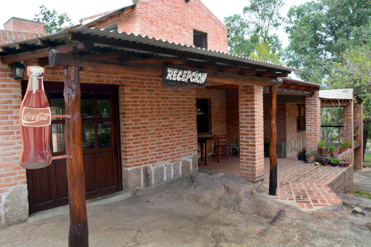 La Toma Complejo De Montana - Cabanas Y Habitaciones En Hosteria Mina Clavero Exterior foto