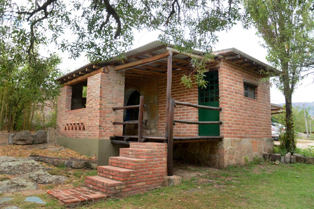 La Toma Complejo De Montana - Cabanas Y Habitaciones En Hosteria Mina Clavero Exterior foto