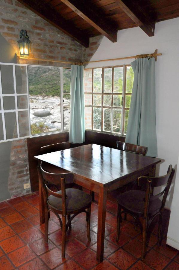 La Toma Complejo De Montana - Cabanas Y Habitaciones En Hosteria Mina Clavero Exterior foto